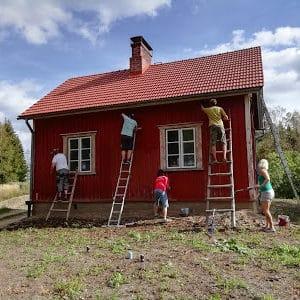 Punamultamaali - Perinteinen punamultamaali sopii talkoomaaliksikin
